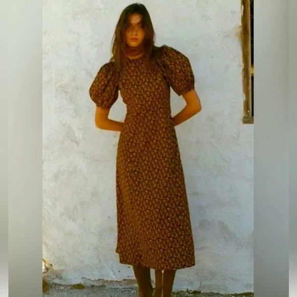 Doen Blair Noir Fleur Davignon Floral dress. Short sleeve, 100% organic cotton. - Picture 2 of 2